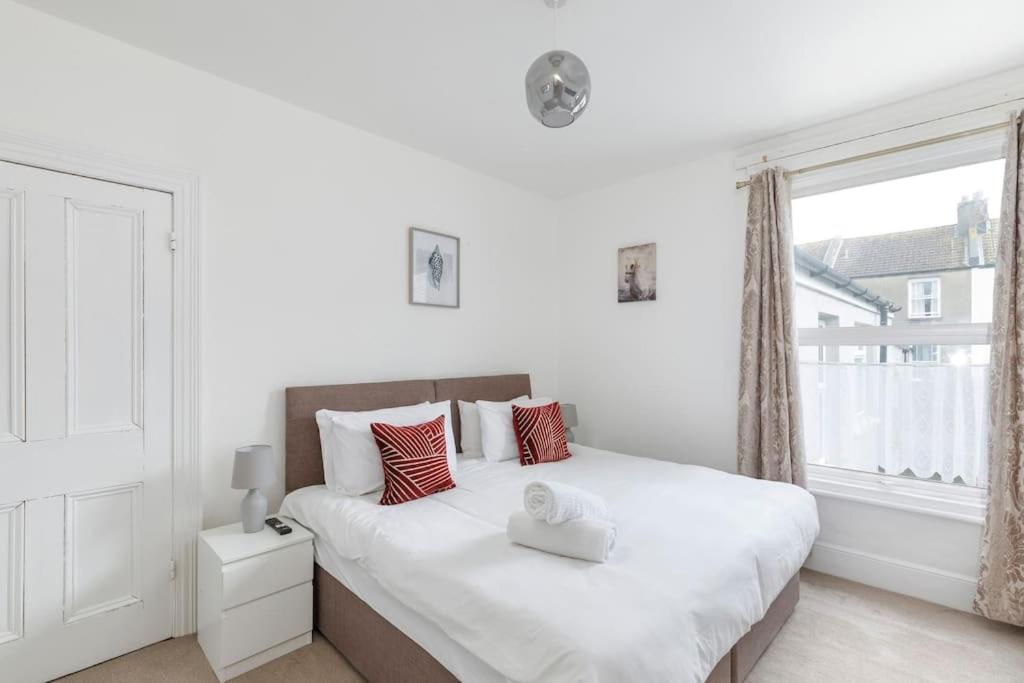 Charming 2 Bedroom Flat In Central Hove With Free Parking Exterior foto